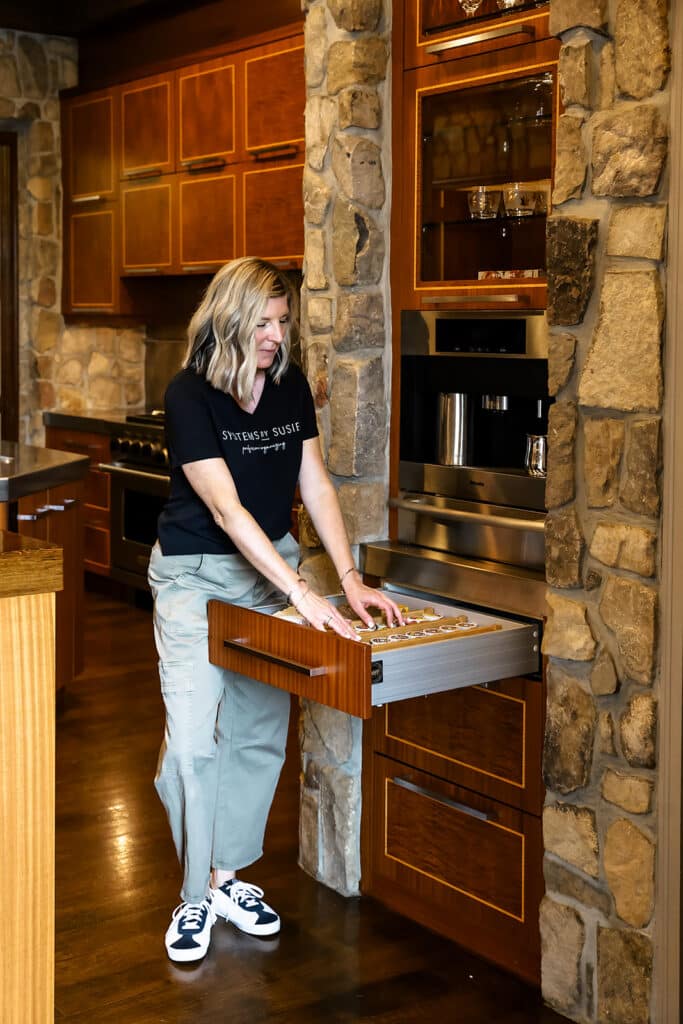 Systems by Susie organizer working on a concierge move