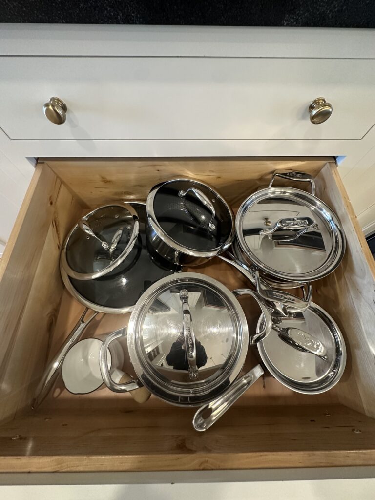 Deep kitchen drawer for pots with lids
